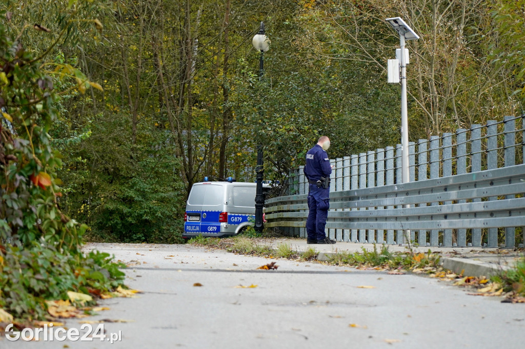 Gorlice. Ujawniono zwłoki w rzece (28.10.)