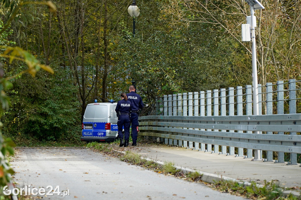 Gorlice. Ujawniono zwłoki w rzece (28.10.)