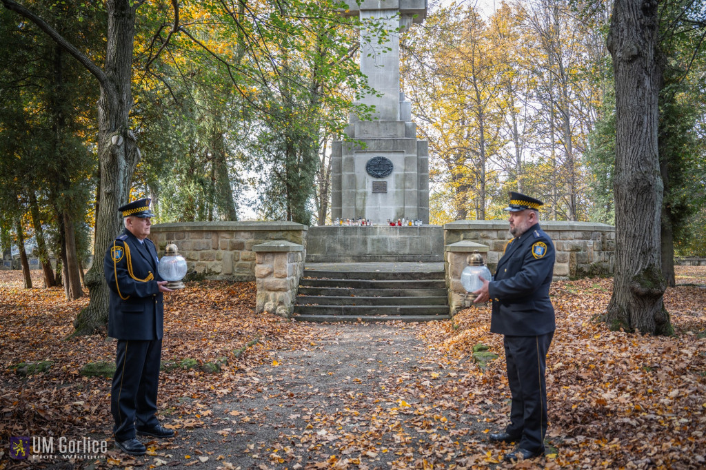 Oddali hołd poległym żołnierzom słoweńskim 31.10