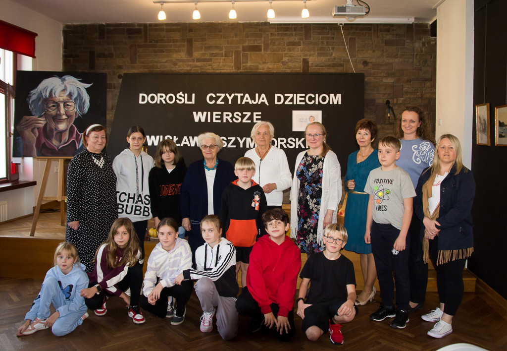 Dorośli czytają dzieciom. Wiersze Wisławy Szymborskiej
