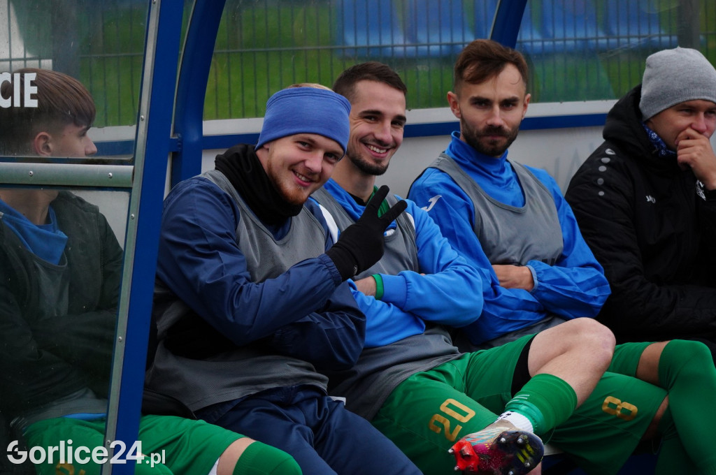Piłka Nożna IV Liga: GKS Glinik vs Lubań Maniowy (04.11.)