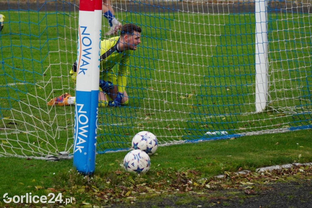 Piłka Nożna IV Liga: GKS Glinik vs Lubań Maniowy (04.11.)