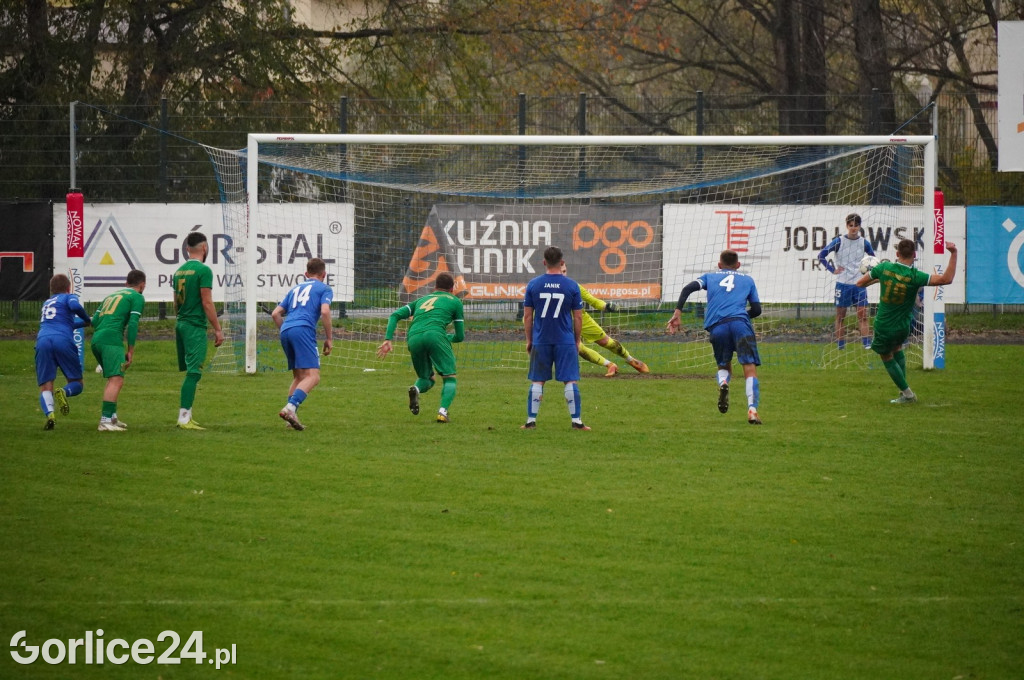 Piłka Nożna IV Liga: GKS Glinik vs Lubań Maniowy (04.11.)