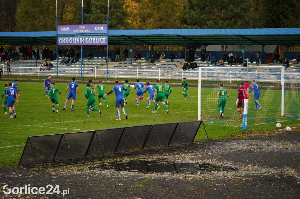 Piłka Nożna IV Liga: GKS Glinik vs Lubań Maniowy (04.11.)