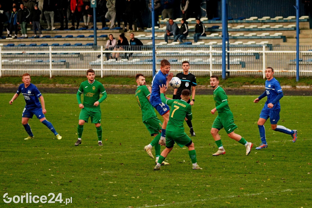 Piłka Nożna IV Liga: GKS Glinik vs Lubań Maniowy (04.11.)