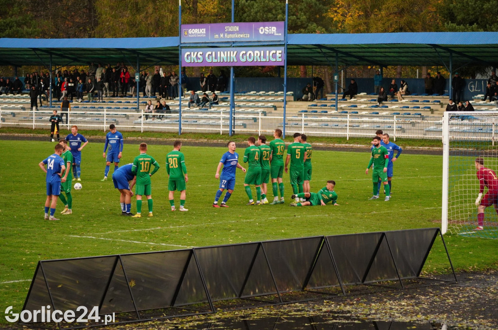 Piłka Nożna IV Liga: GKS Glinik vs Lubań Maniowy (04.11.)
