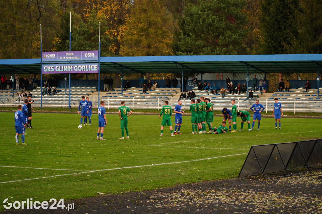 Piłka Nożna IV Liga: GKS Glinik vs Lubań Maniowy (04.11.)