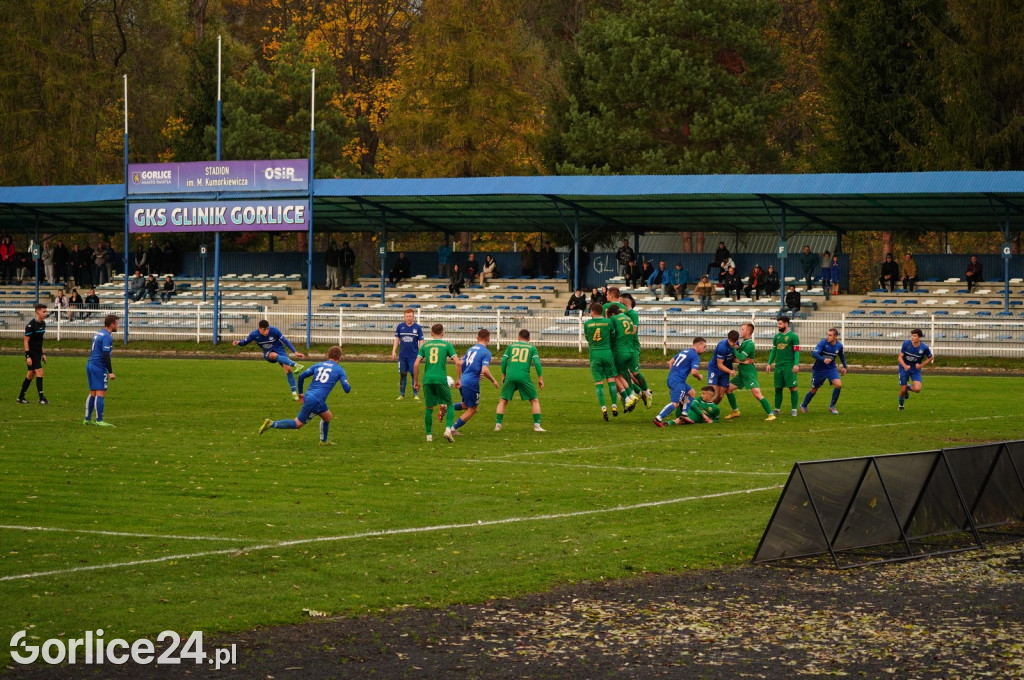Piłka Nożna IV Liga: GKS Glinik vs Lubań Maniowy (04.11.)