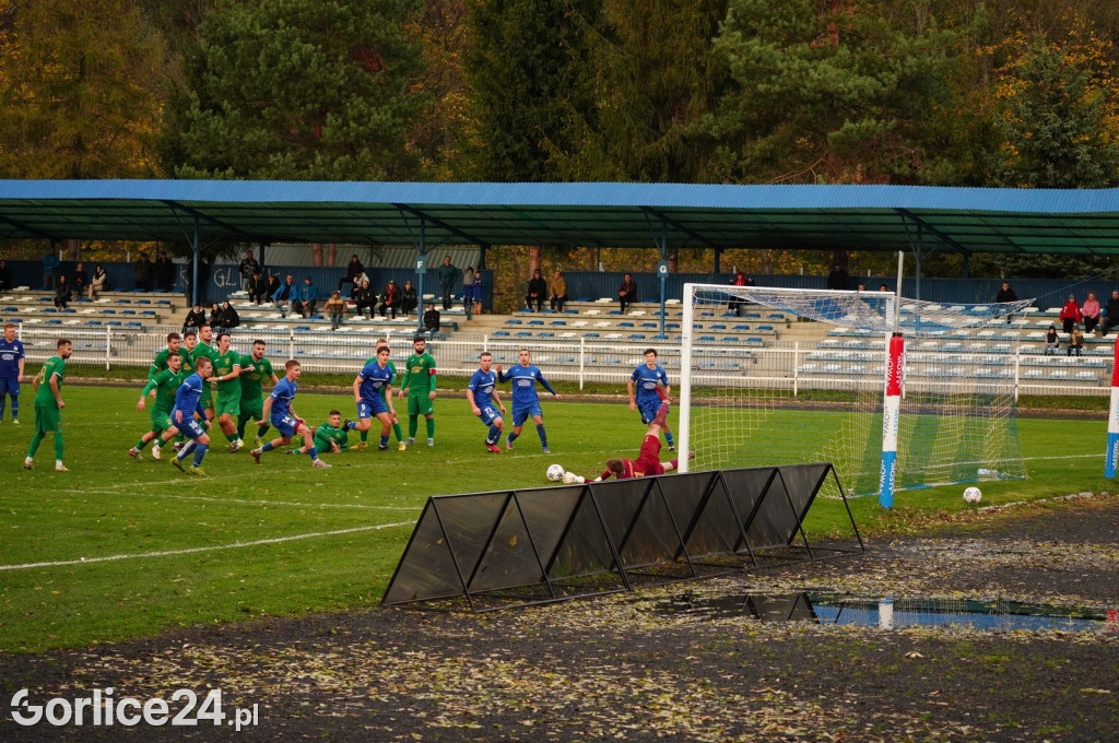 Piłka Nożna IV Liga: GKS Glinik vs Lubań Maniowy (04.11.)