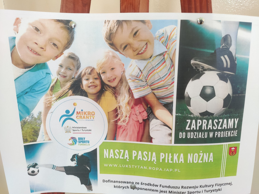 Turniej halowej piłki nożnej w Ropie 6.11
