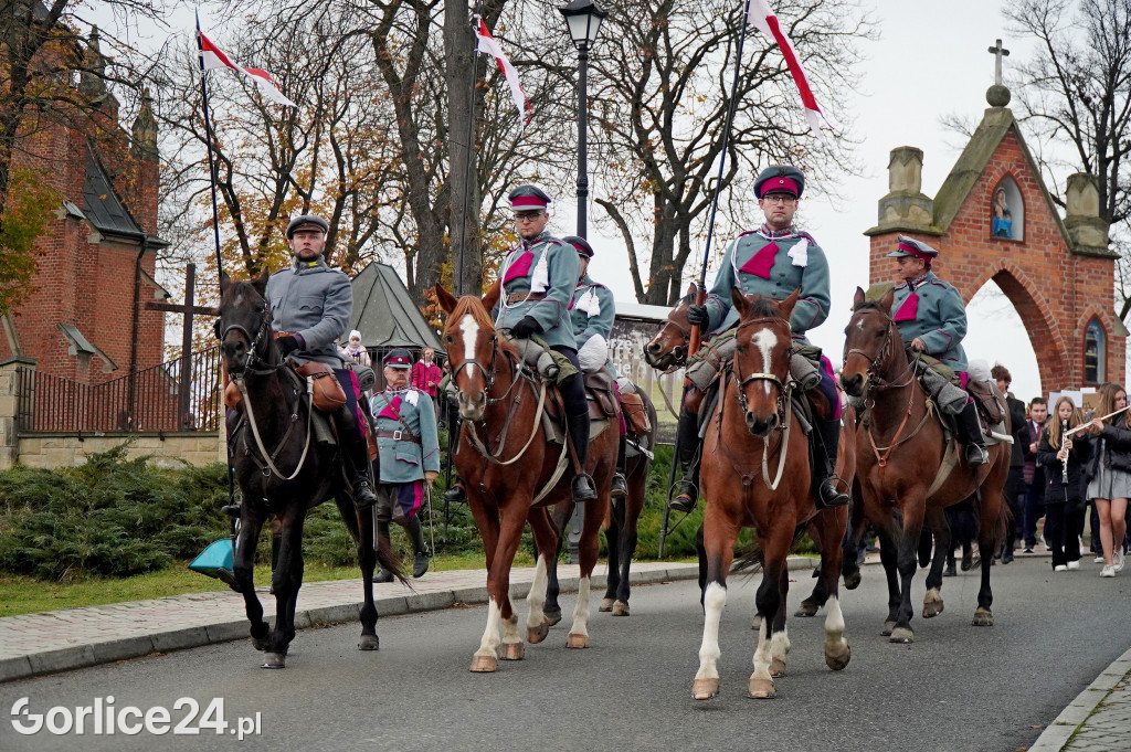 Uroczyste świętowanie Niepodległości w Łużnej 11.11