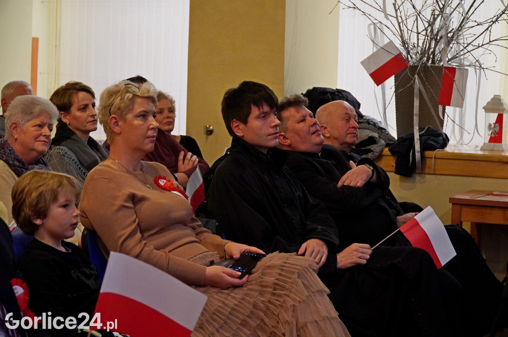 Święto Niepodległości w Gminnym Ośrodku Kultury w Sękowej
