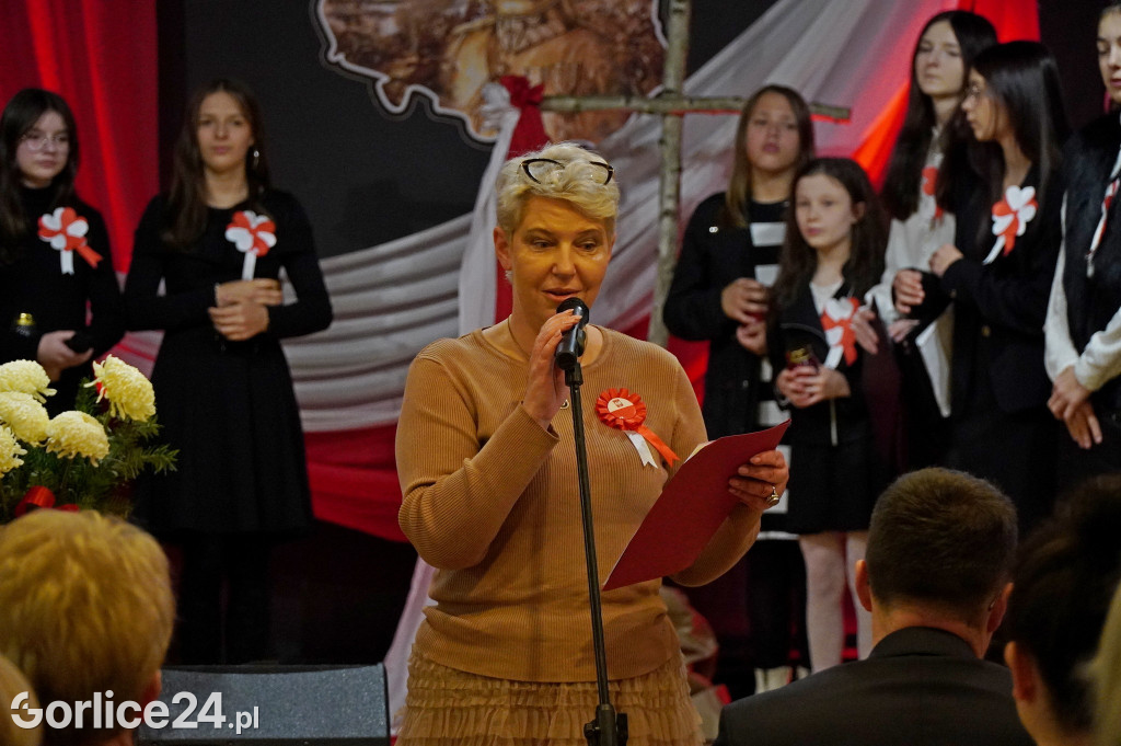 Święto Niepodległości w Gminnym Ośrodku Kultury w Sękowej