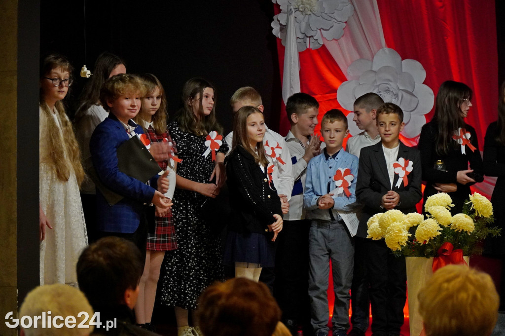 Święto Niepodległości w Gminnym Ośrodku Kultury w Sękowej