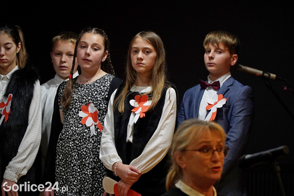 Święto Niepodległości w Gminnym Ośrodku Kultury w Sękowej
