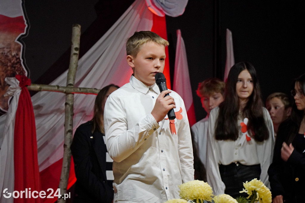 Święto Niepodległości w Gminnym Ośrodku Kultury w Sękowej