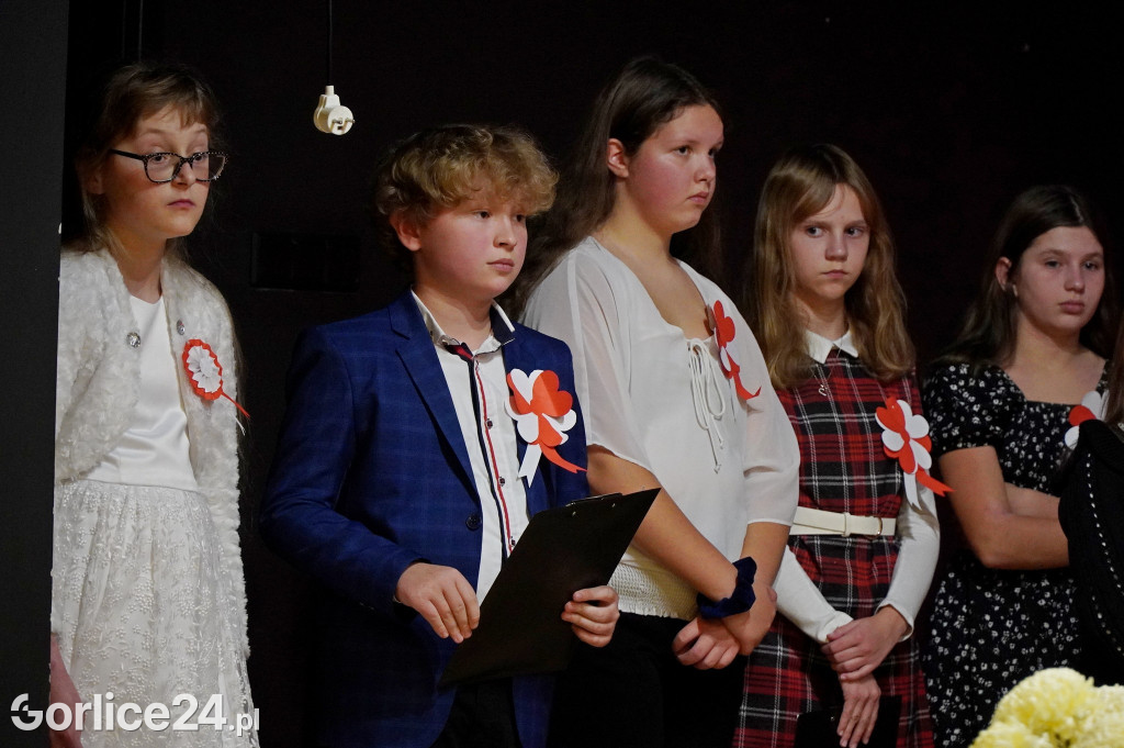 Święto Niepodległości w Gminnym Ośrodku Kultury w Sękowej