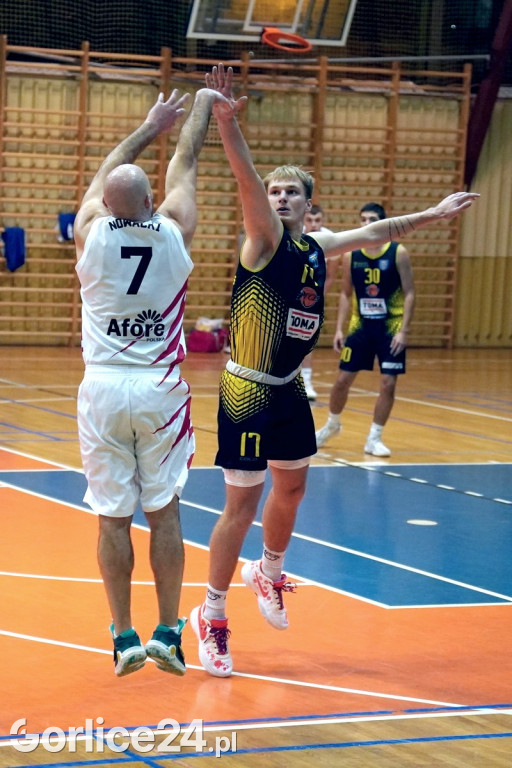Koszykówka: MKS Gorlice vs. UKS Regis Wieliczka (12.11.)