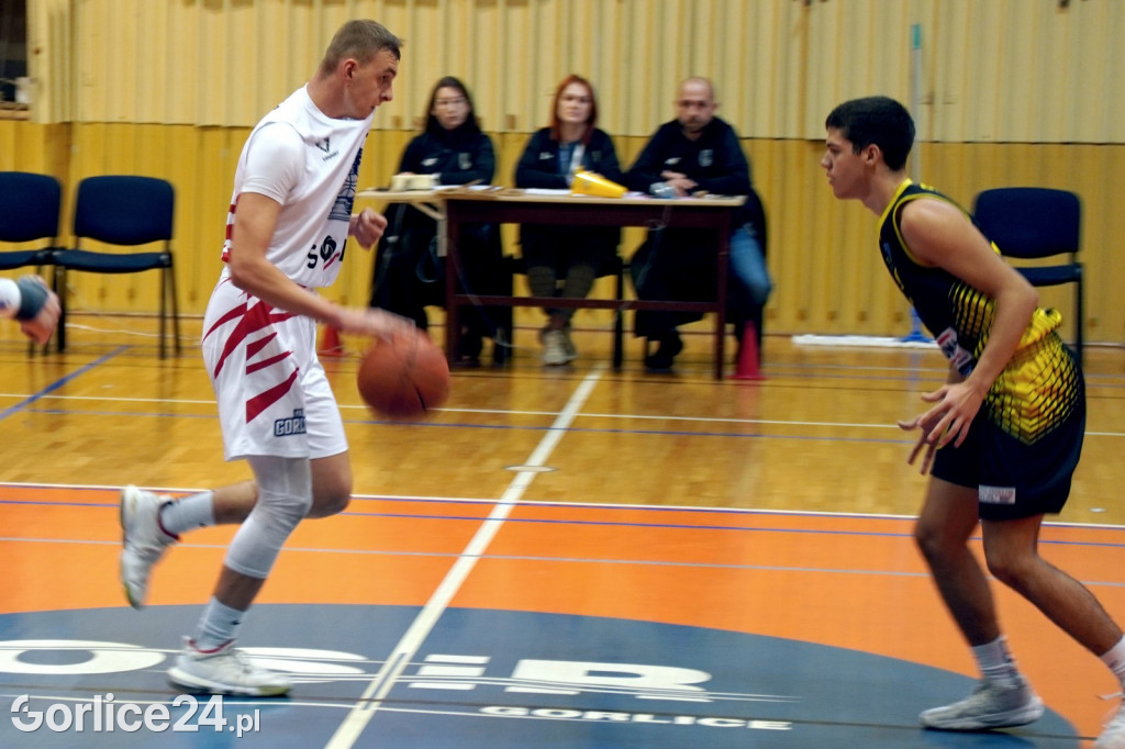 Koszykówka: MKS Gorlice vs. UKS Regis Wieliczka (12.11.)