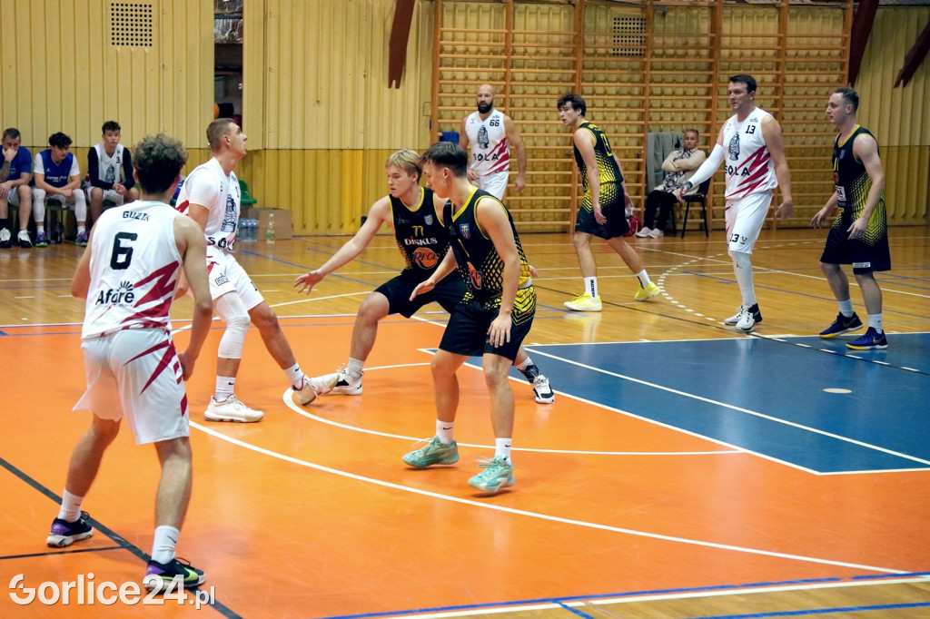Koszykówka: MKS Gorlice vs. UKS Regis Wieliczka (12.11.)
