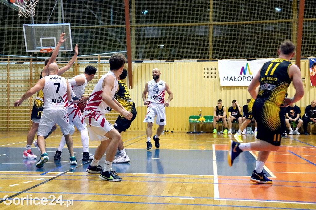 Koszykówka: MKS Gorlice vs. UKS Regis Wieliczka (12.11.)