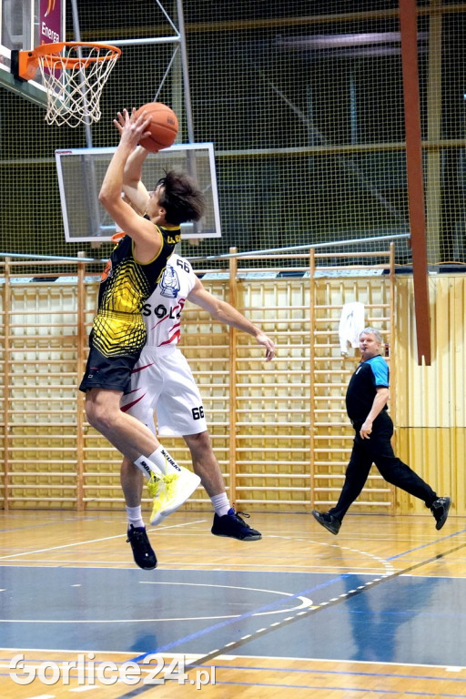 Koszykówka: MKS Gorlice vs. UKS Regis Wieliczka (12.11.)