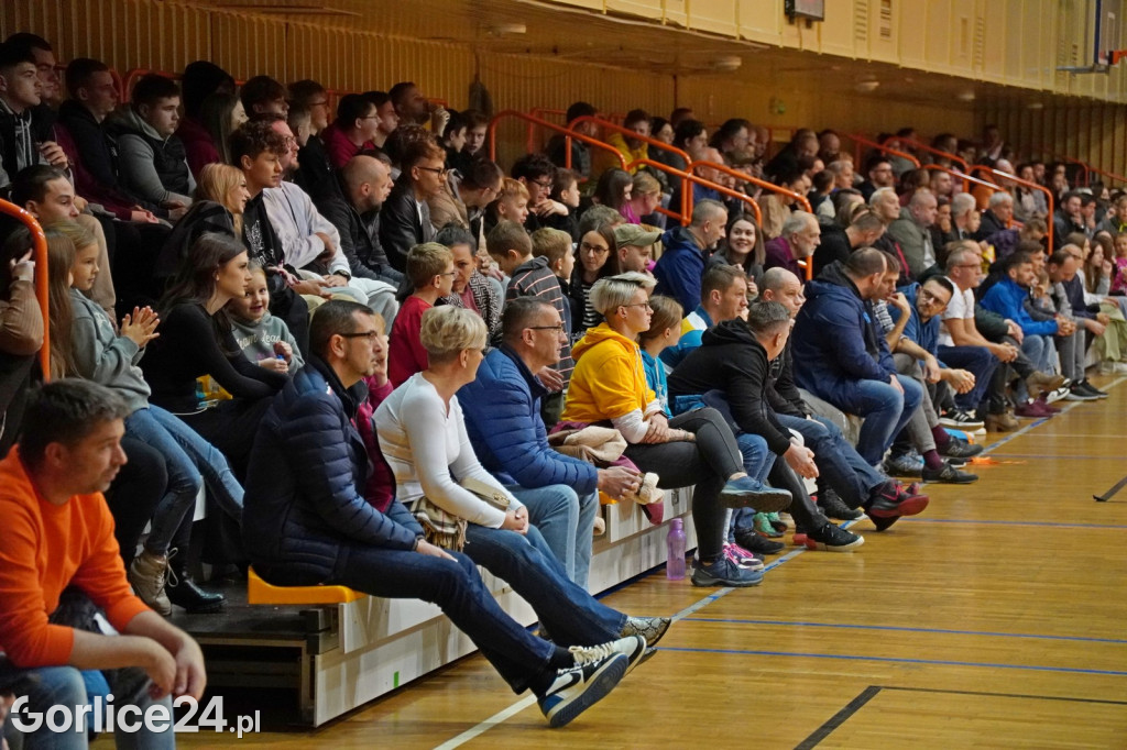 Koszykówka: MKS Gorlice vs. UKS Regis Wieliczka (12.11.)