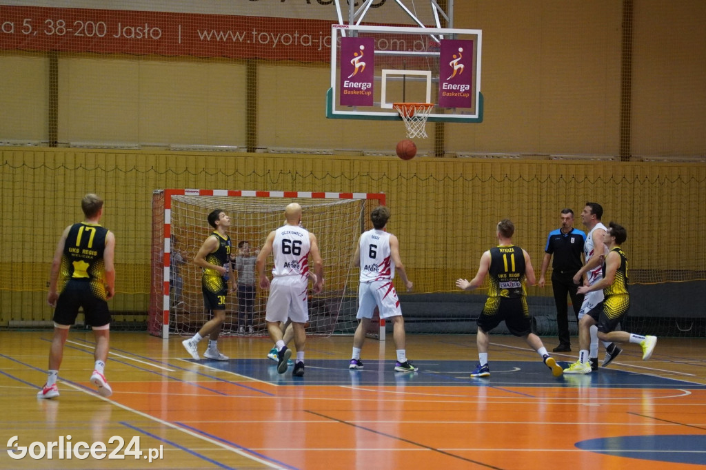 Koszykówka: MKS Gorlice vs. UKS Regis Wieliczka (12.11.)