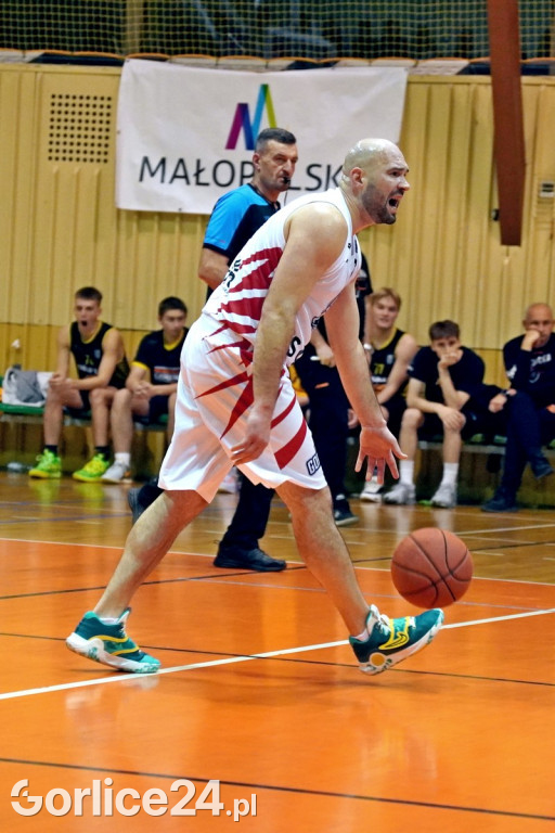 Koszykówka: MKS Gorlice vs. UKS Regis Wieliczka (12.11.)