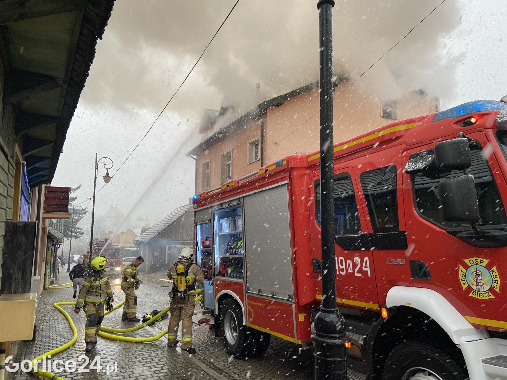 Pożar w centrum Biecza (19.11.)