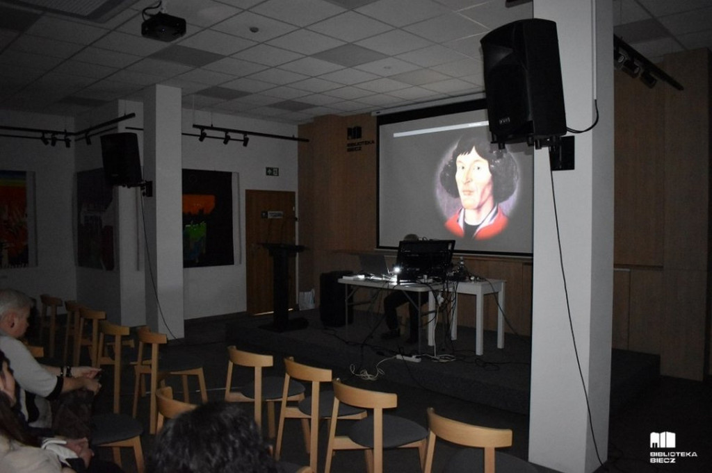 COSMOMUSIC koncert audiowizualny Tadeusza Łuczejki