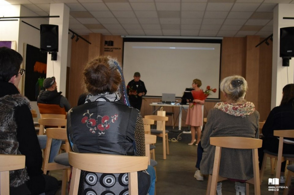 COSMOMUSIC koncert audiowizualny Tadeusza Łuczejki