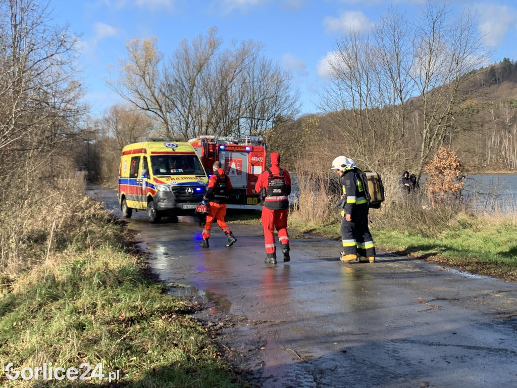 Rowerek wodny przewrócony na Klimkówce (24.11.)