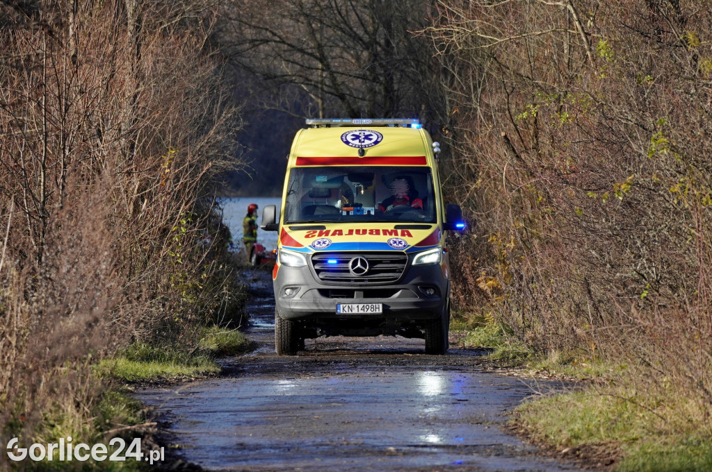 Rowerek wodny przewrócony na Klimkówce (24.11.)