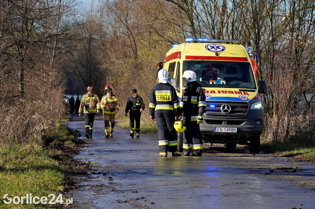 Rowerek wodny przewrócony na Klimkówce (24.11.)
