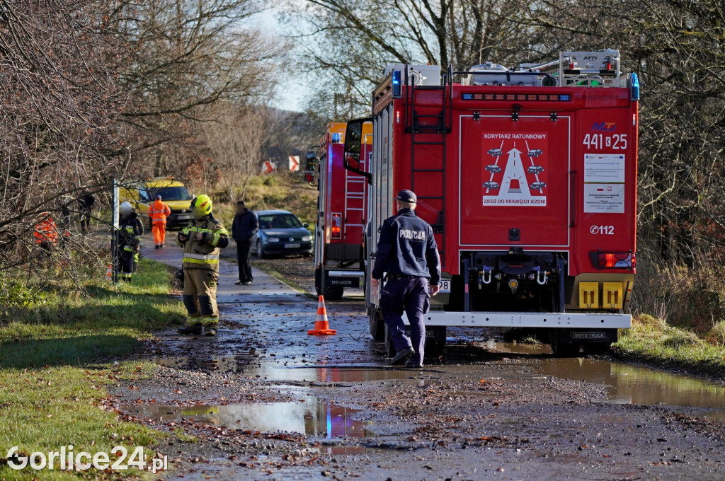 Rowerek wodny przewrócony na Klimkówce (24.11.)