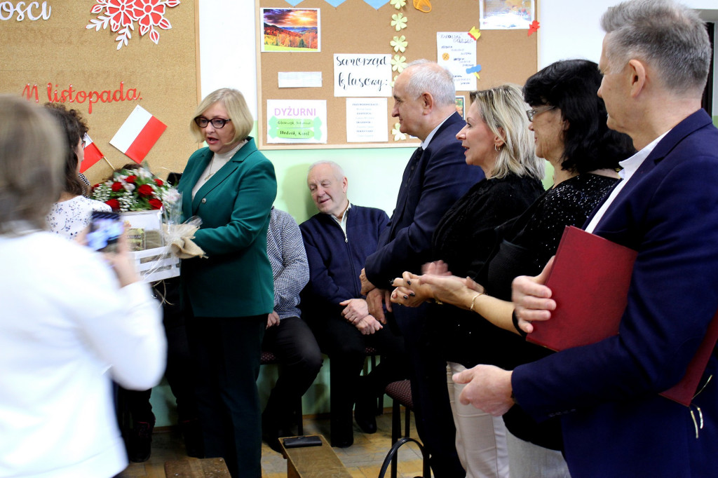 Rozpoczęcie budowy hali sportowej w Ropie 24.11