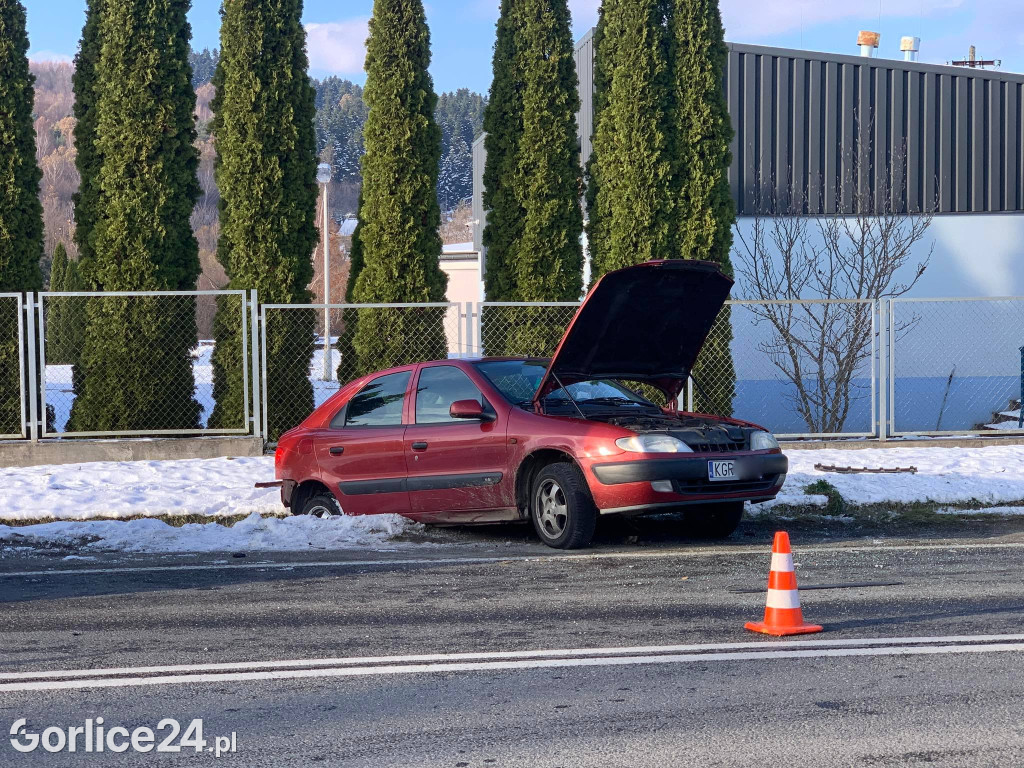 Ropica Polska. Wypadek przy wodociągach (30.11.)