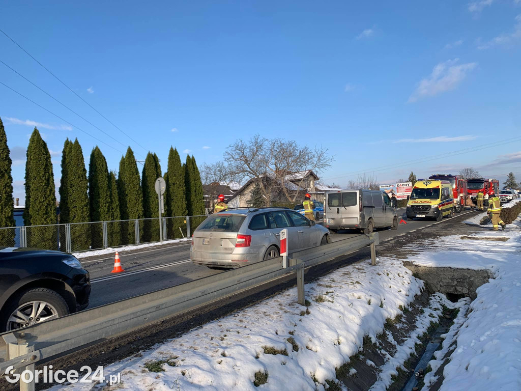 Ropica Polska. Wypadek przy wodociągach (30.11.)