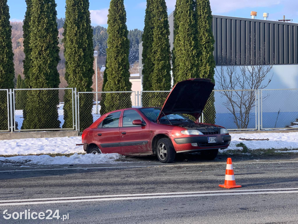 Ropica Polska. Wypadek przy wodociągach (30.11.)