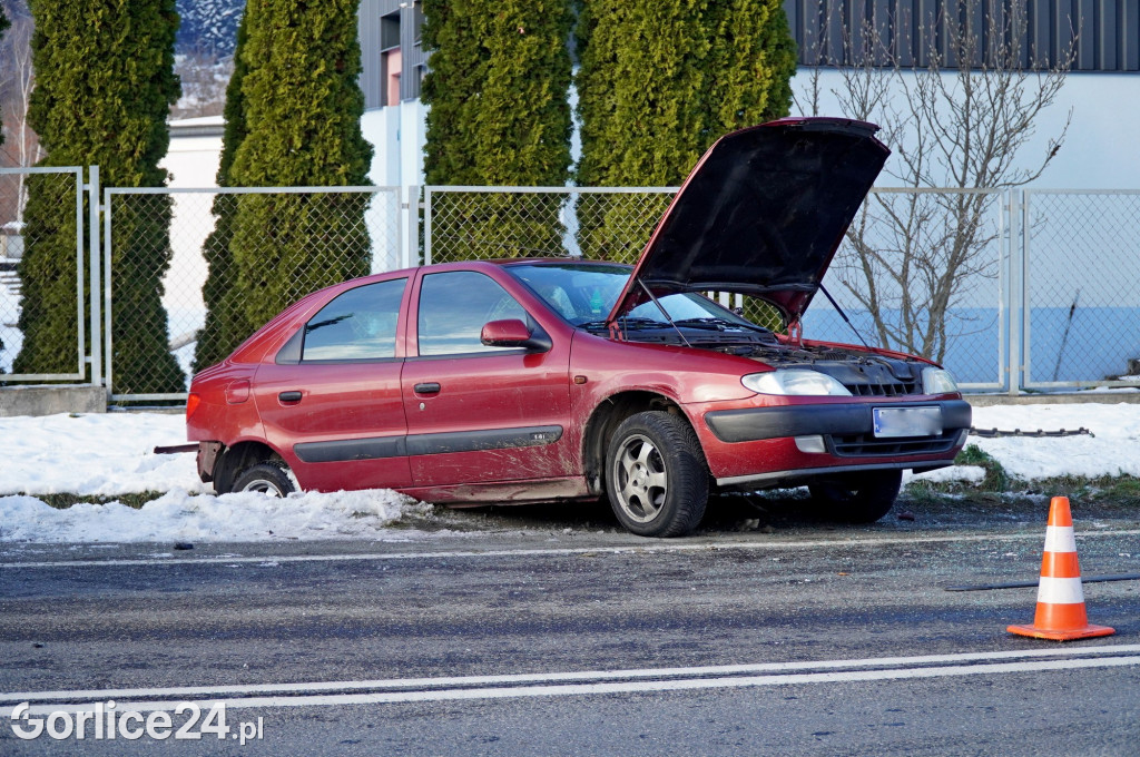 Ropica Polska. Wypadek przy wodociągach (30.11.)