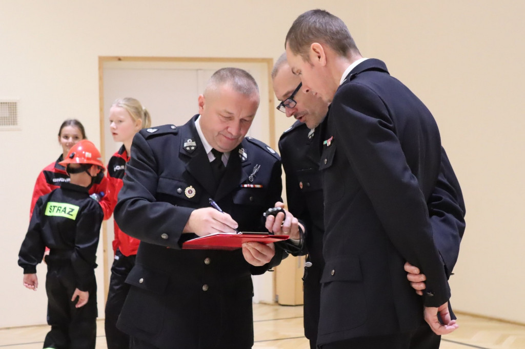  Gminne halowe zawody strażaków w Siedliskach 03.12.2023
