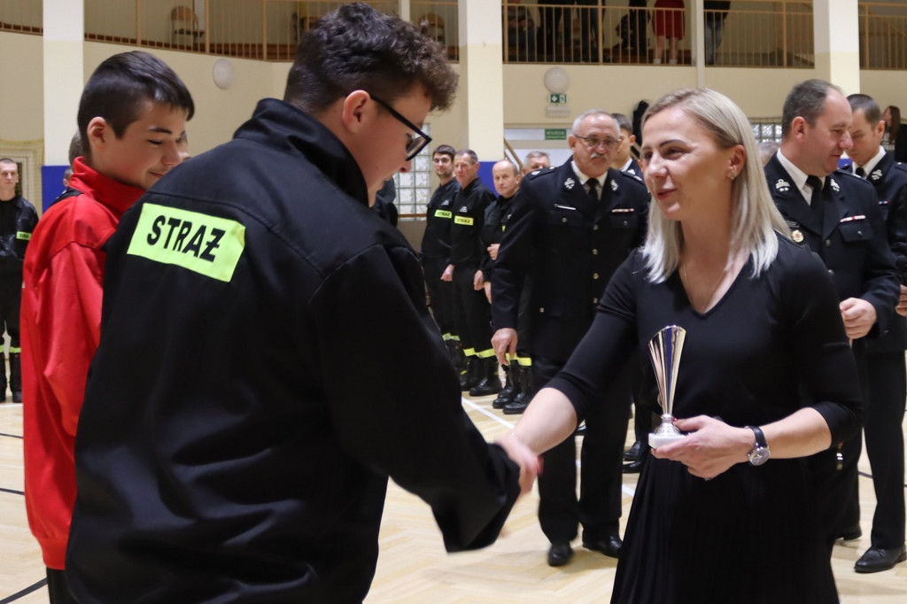  Gminne halowe zawody strażaków w Siedliskach 03.12.2023