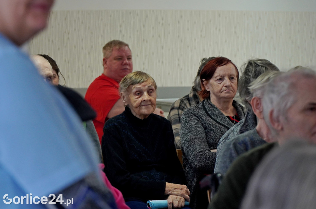 Święty Mikołaj w Domu Pomocy Społecznej (06.12)