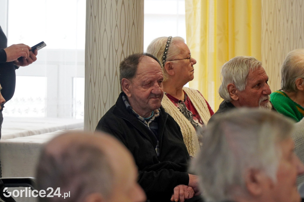 Święty Mikołaj w Domu Pomocy Społecznej (06.12)