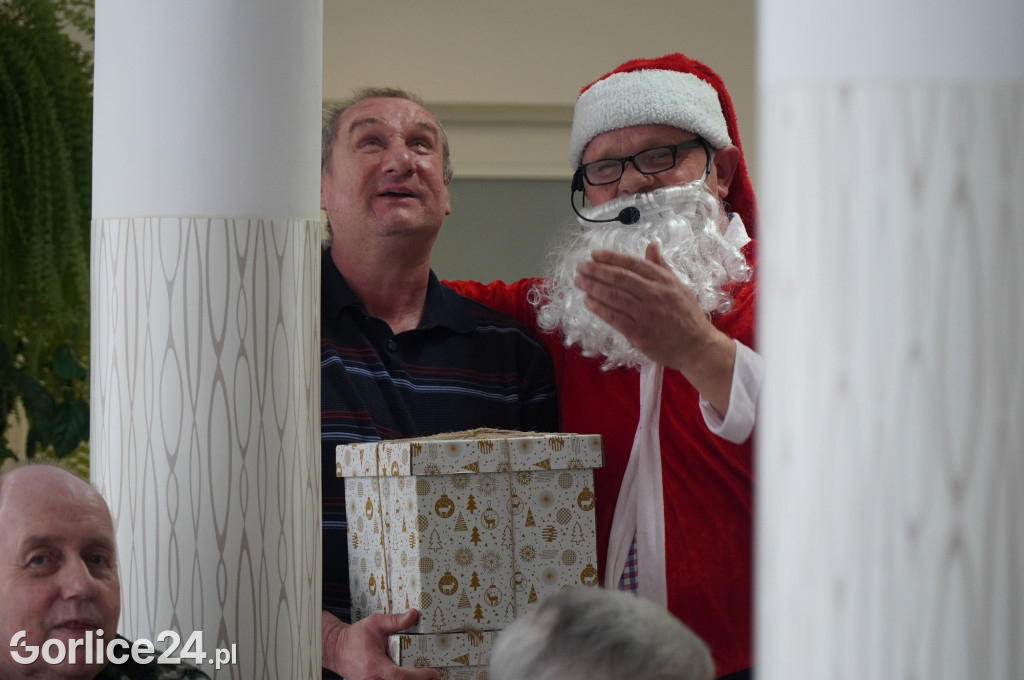 Święty Mikołaj w Domu Pomocy Społecznej (06.12)