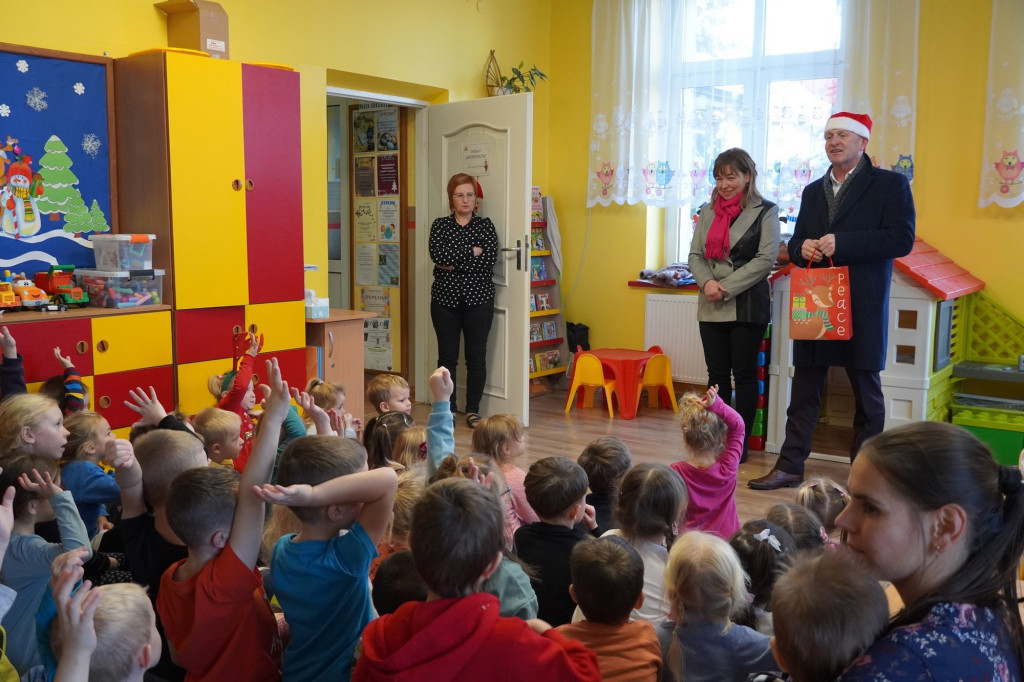 Wójt odwiedza przedszkola w gminie Gorlice (05.12)