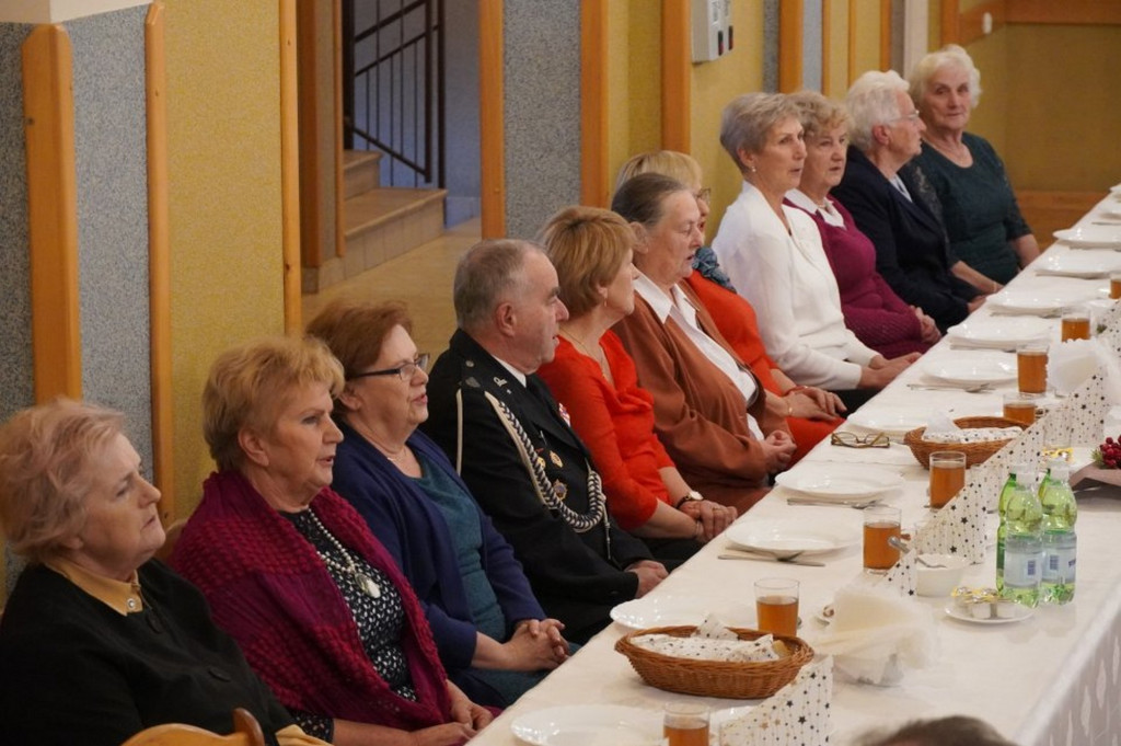 Spotkanie wigilijne organizowane przez klub SENIOR+