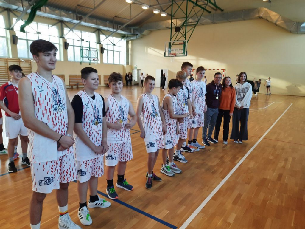 Powiatowe Igrzyska Młodzieży w Koszykówce (05.12)