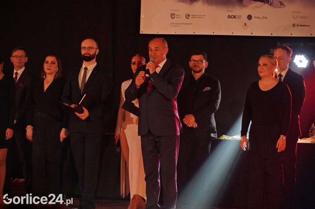 Turniej tańca towarzyskiego w Szymbarku (16.12)